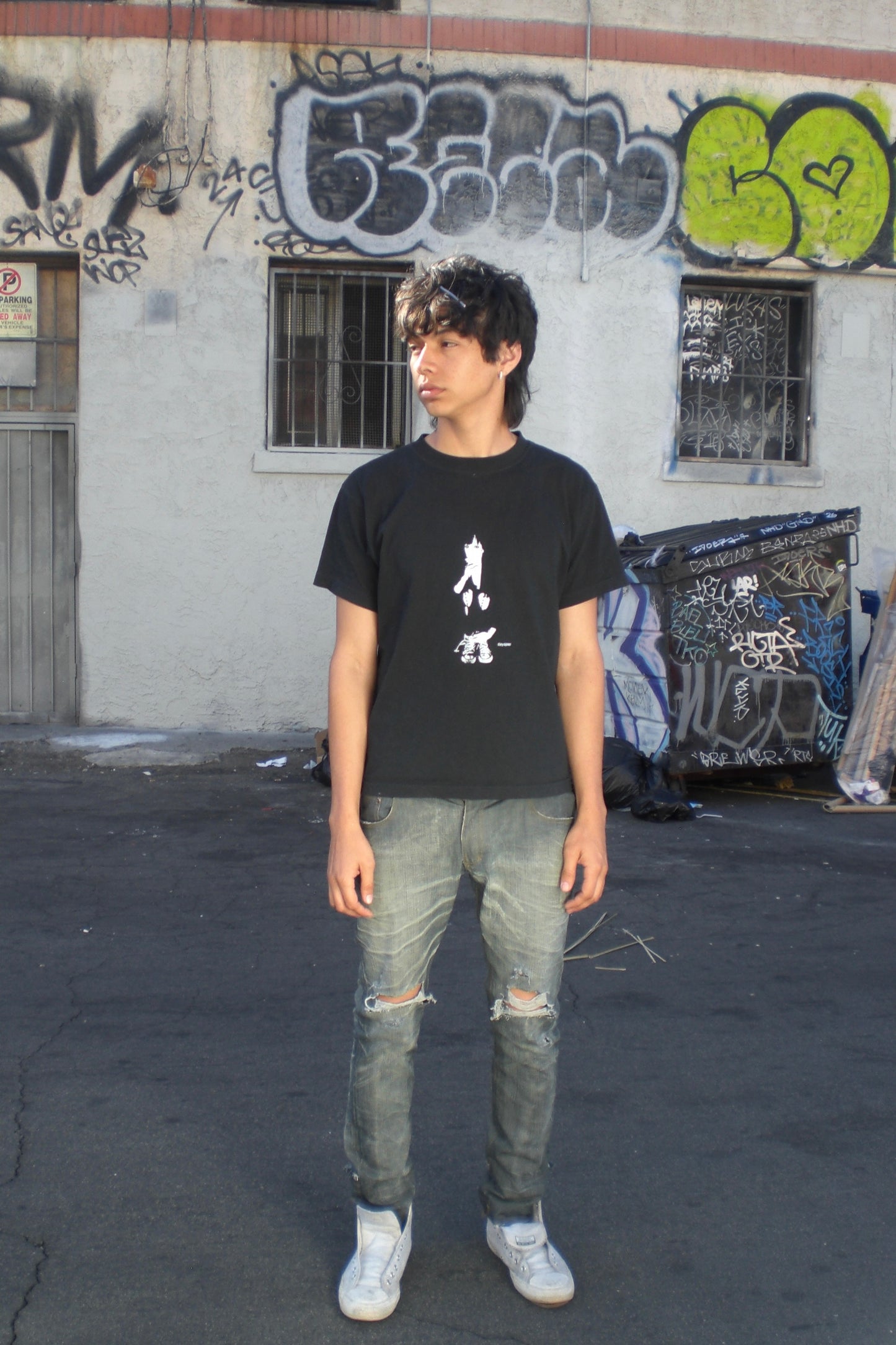 uncovered T-Shirt